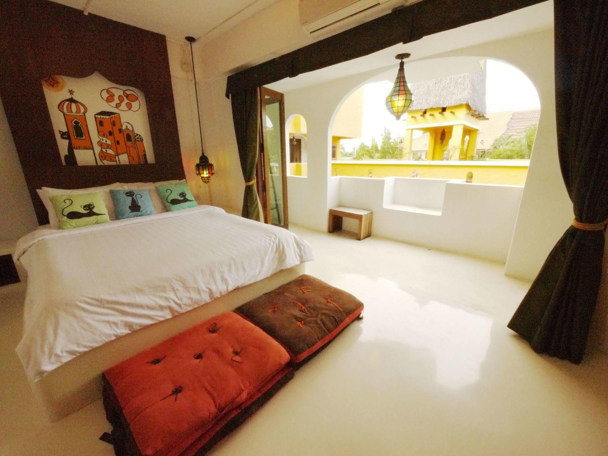 Riad Hua Hin Hotel Ngoại thất bức ảnh